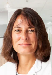 Oster, D. Revalidatiearts