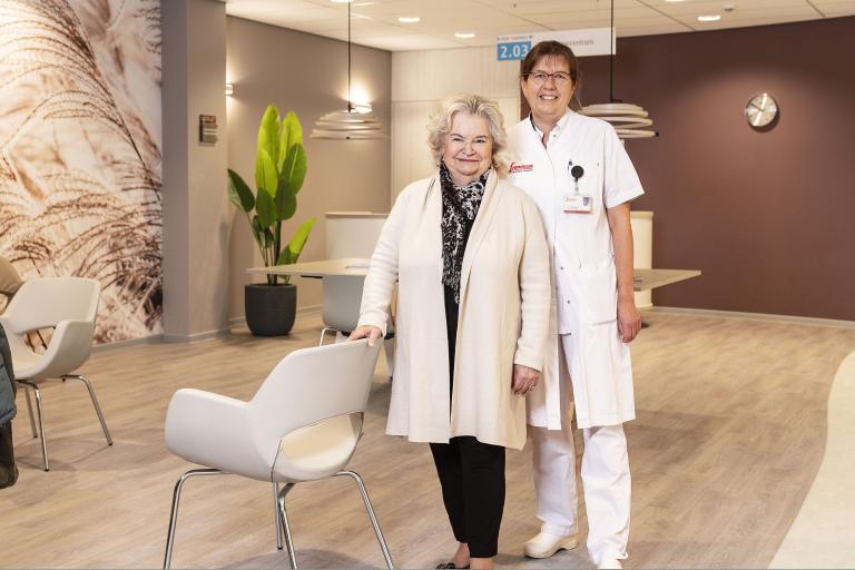 Mevrouw Vermoolen en Ivonne Leeuwenburgh