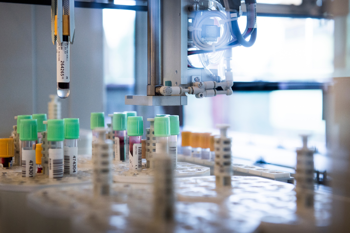 Bloedprikken bij Franciscus